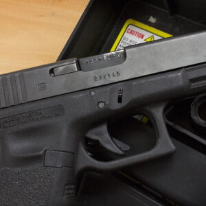 Glock 23 40 S&W Police Trades with 3 Mags and Box (Gen3)